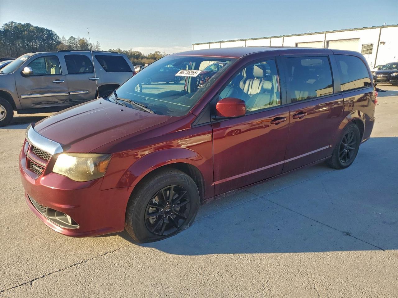 2020 Dodge Grand Caravan Gt - zdjęcie główne