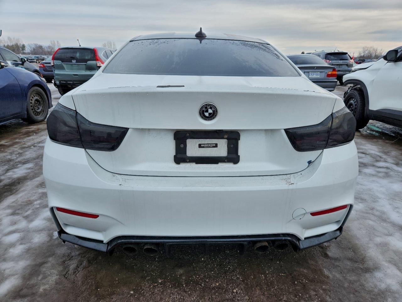 2015 BMW M4 - zdjęcie 6