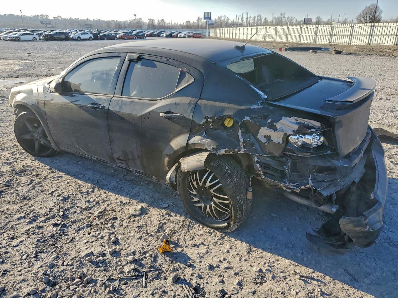 2013 Dodge Avenger - zdjęcie 2