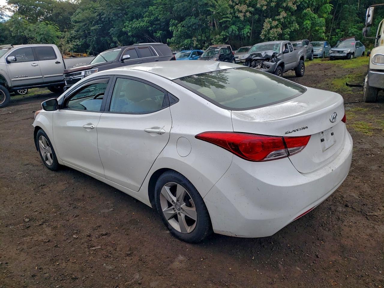 2013 Hyundai Elantra Gls - zdjęcie 2