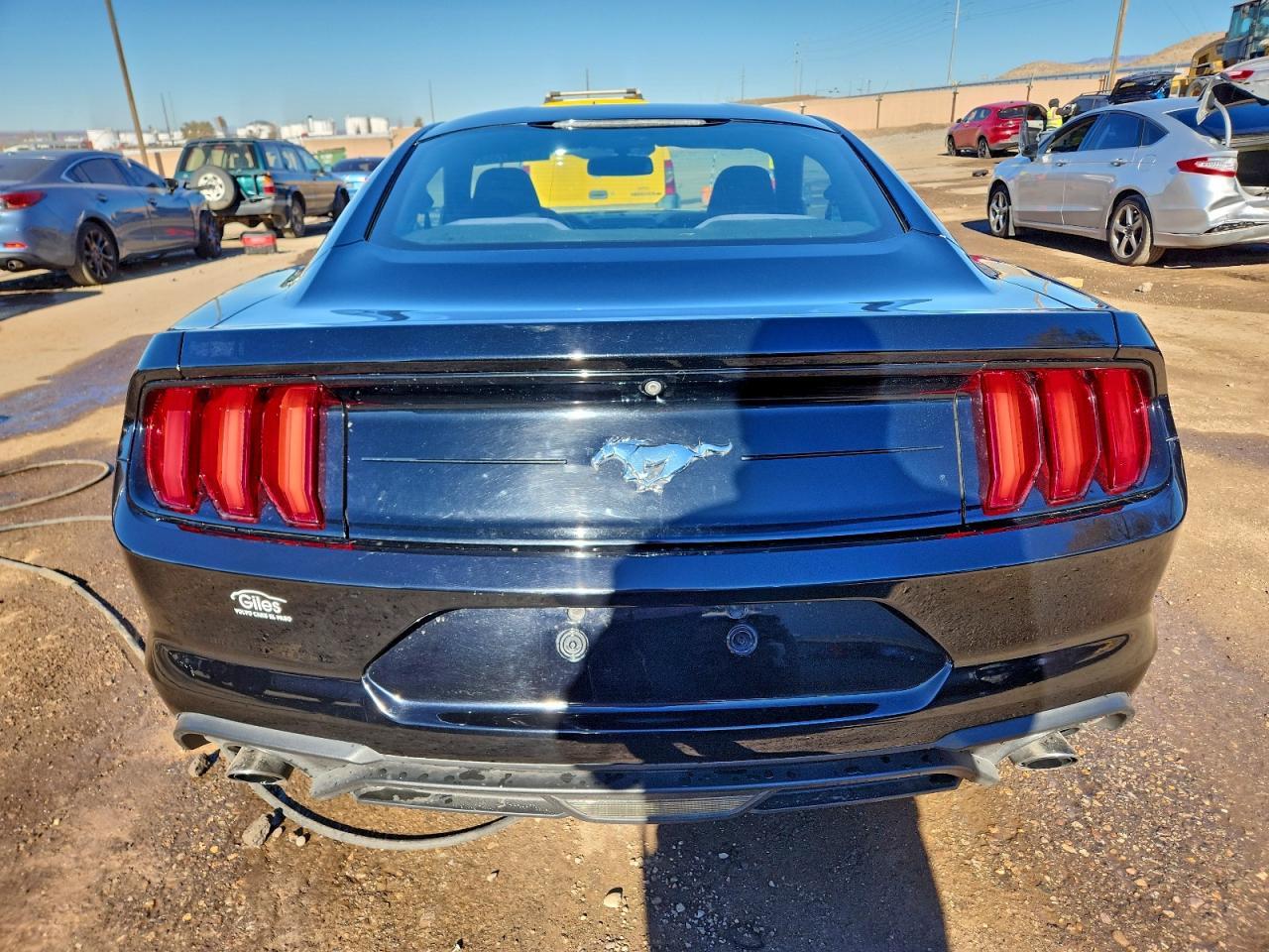 2018 Ford Mustang - zdjęcie 6