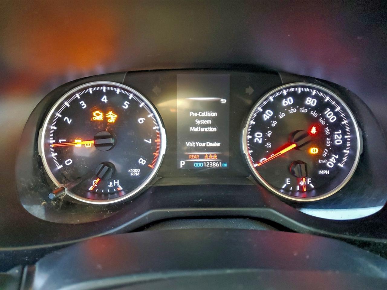 2019 Toyota Rav4 Le - zdjęcie 9