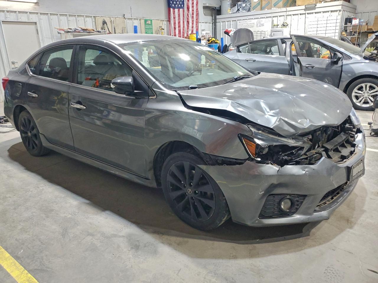 2018 Nissan Sentra S - zdjęcie 4