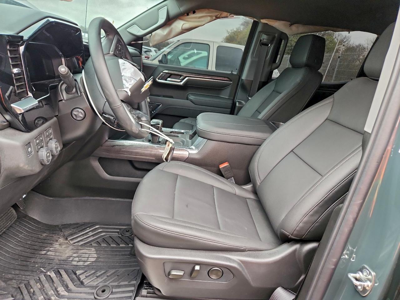 2026 Chevrolet Silverado K1500 Ltz - zdjęcie 7