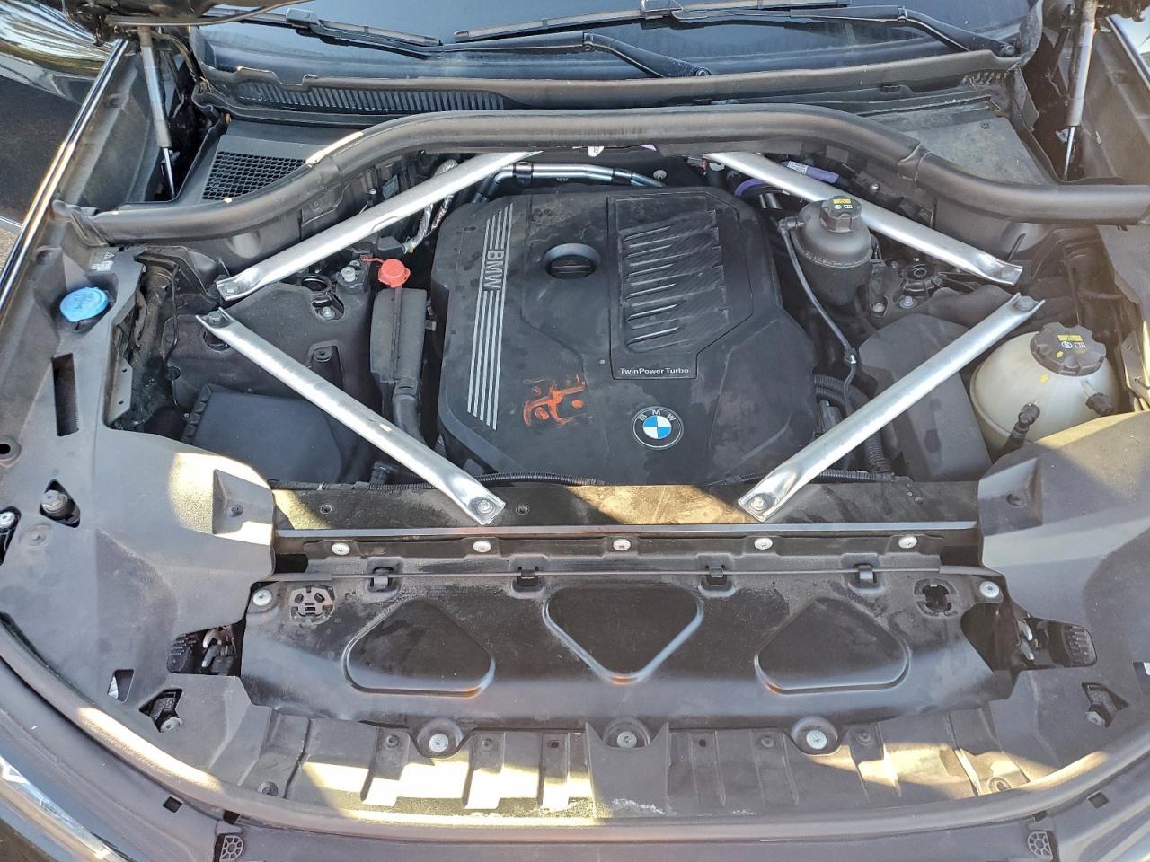 2021 BMW X7 xDrive40I - zdjęcie 12