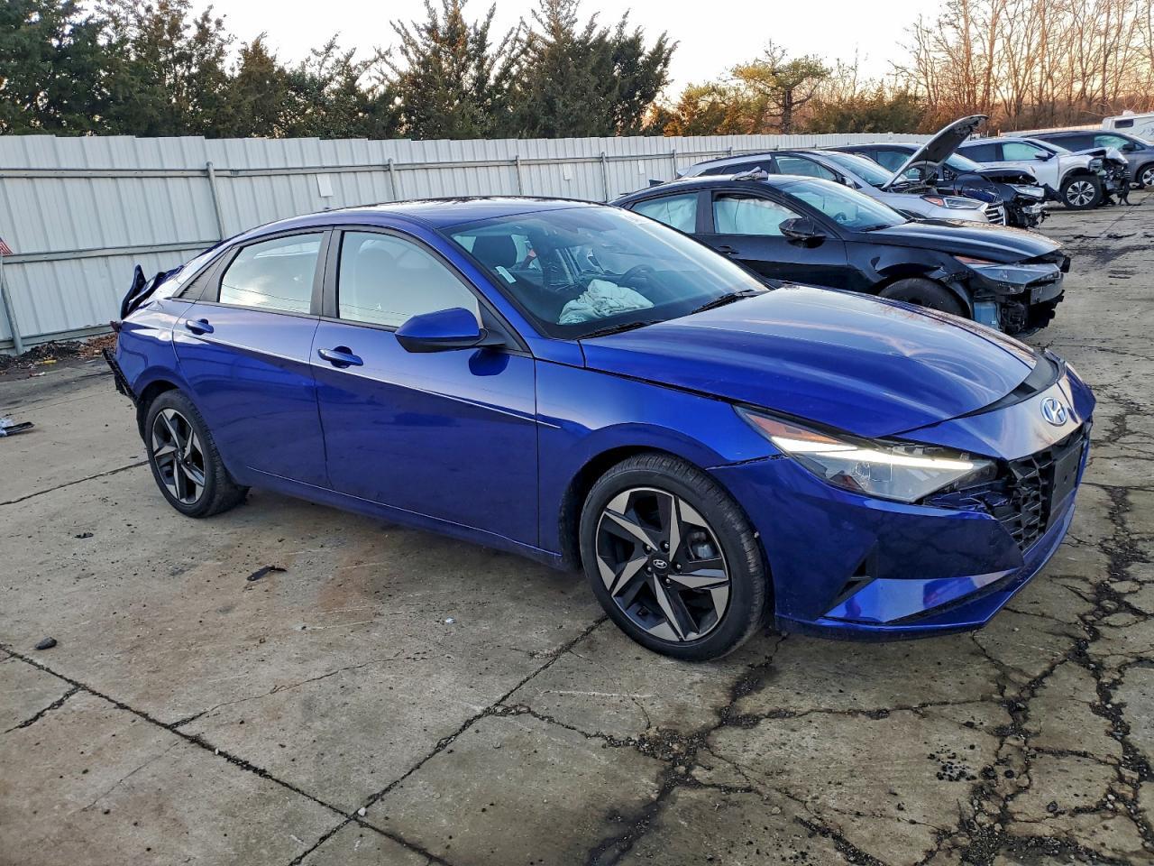 2023 Hyundai Elantra Sel - zdjęcie 4