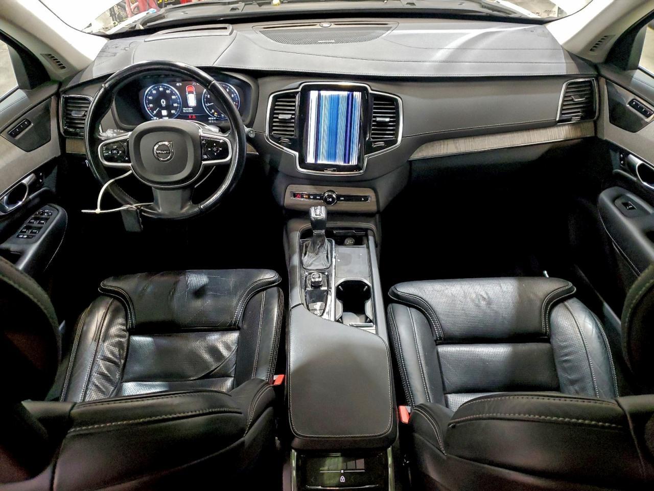 2022 Volvo XC90 - zdjęcie 8