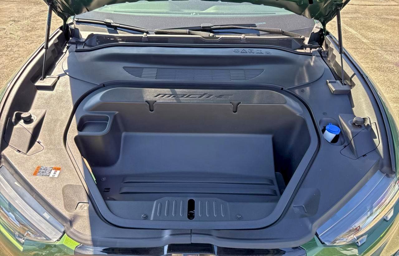 2025 Ford Mustang Mach-E - zdjęcie 7