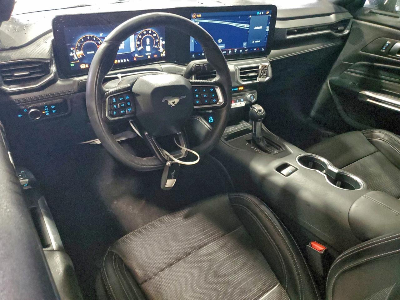 2024 Ford Mustang - zdjęcie 8