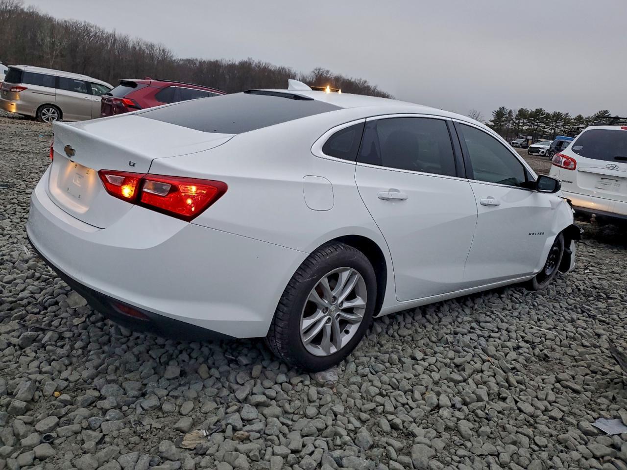 2017 Chevrolet Malibu Lt - zdjęcie 3