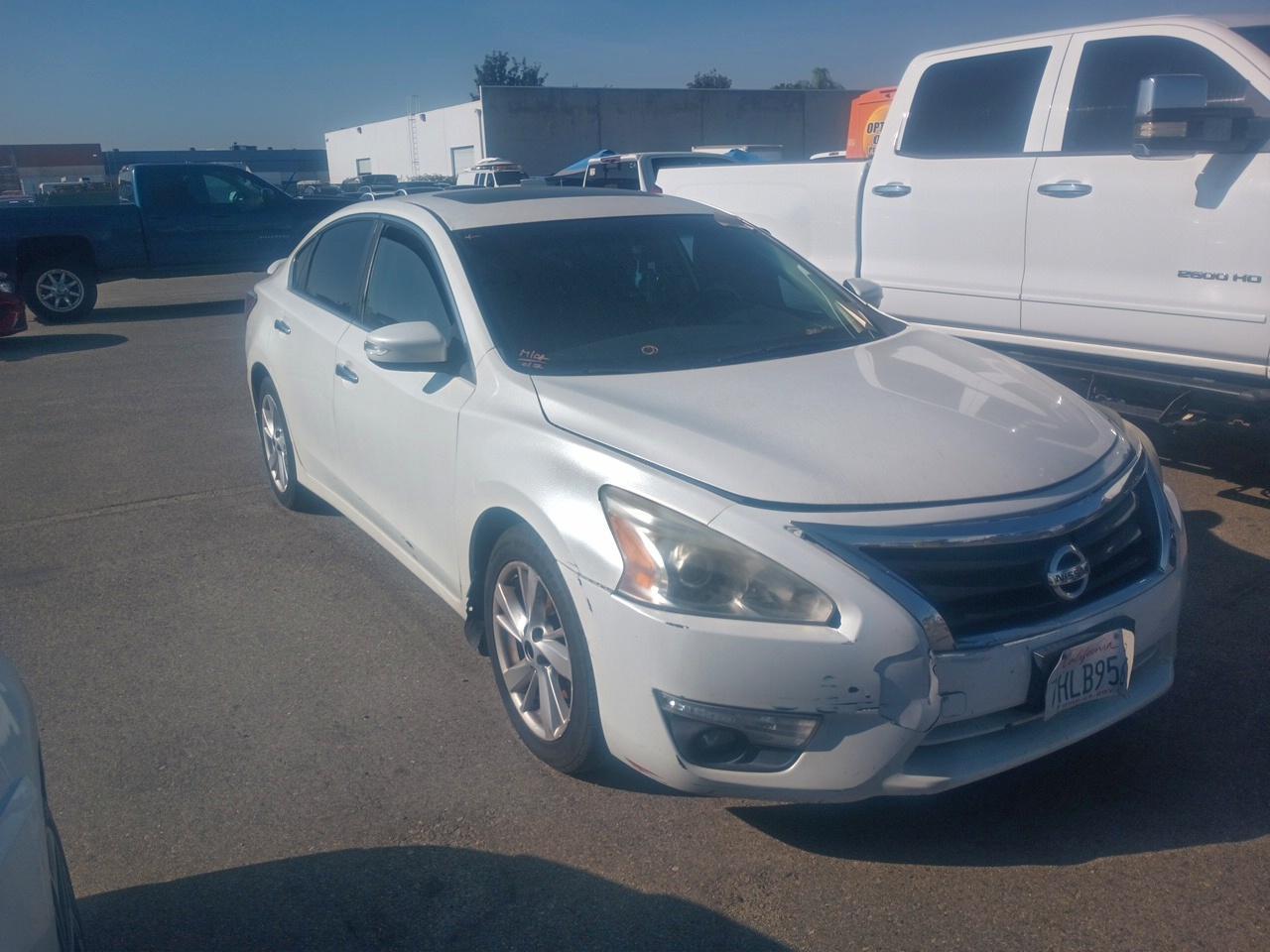 2015 Nissan Altima - zdjęcie główne