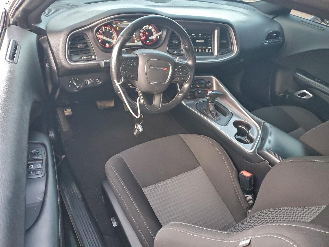 2022 Dodge Challenger Gt - zdjęcie 8