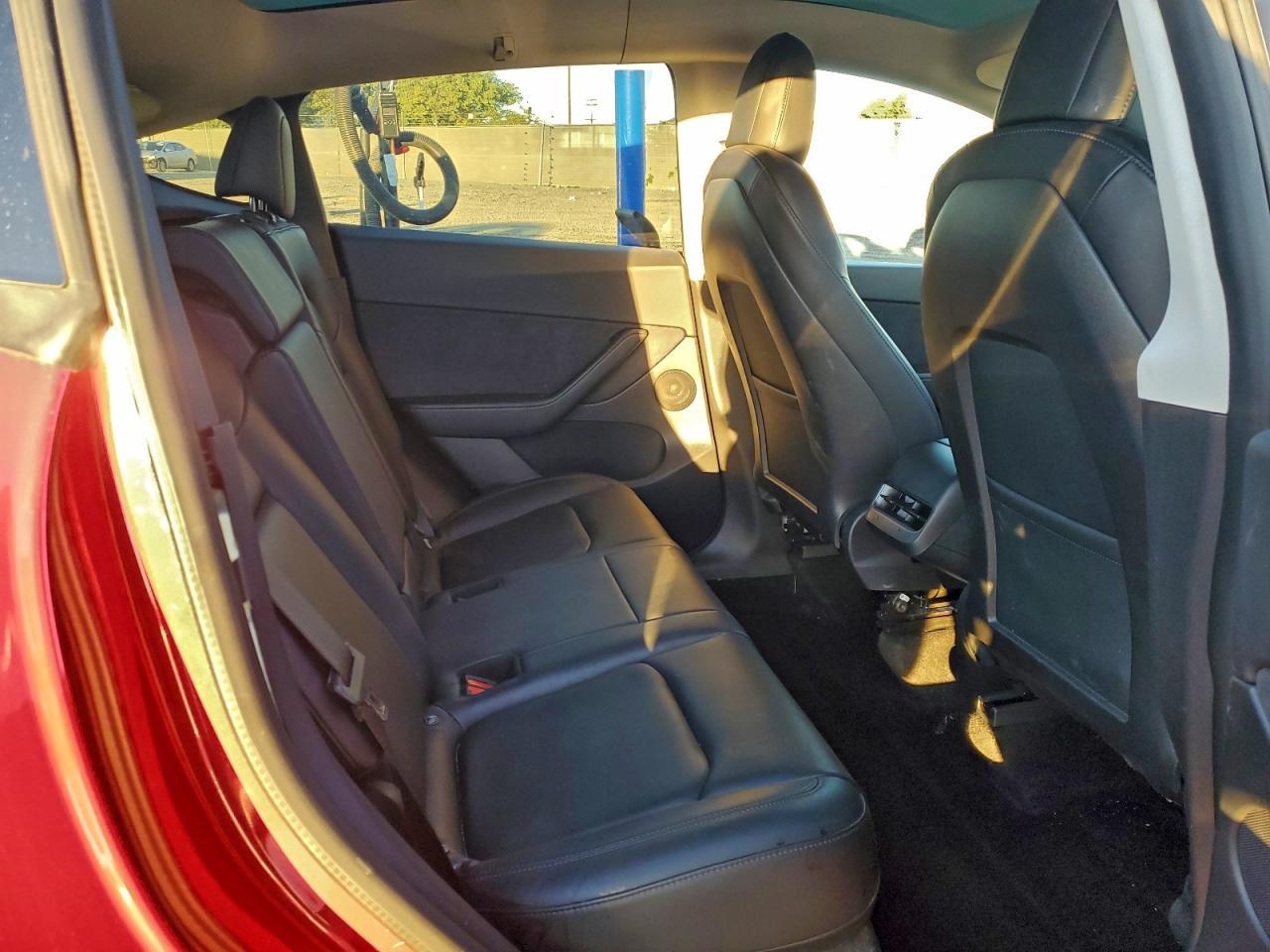 2022 Tesla Model Y - zdjęcie 11