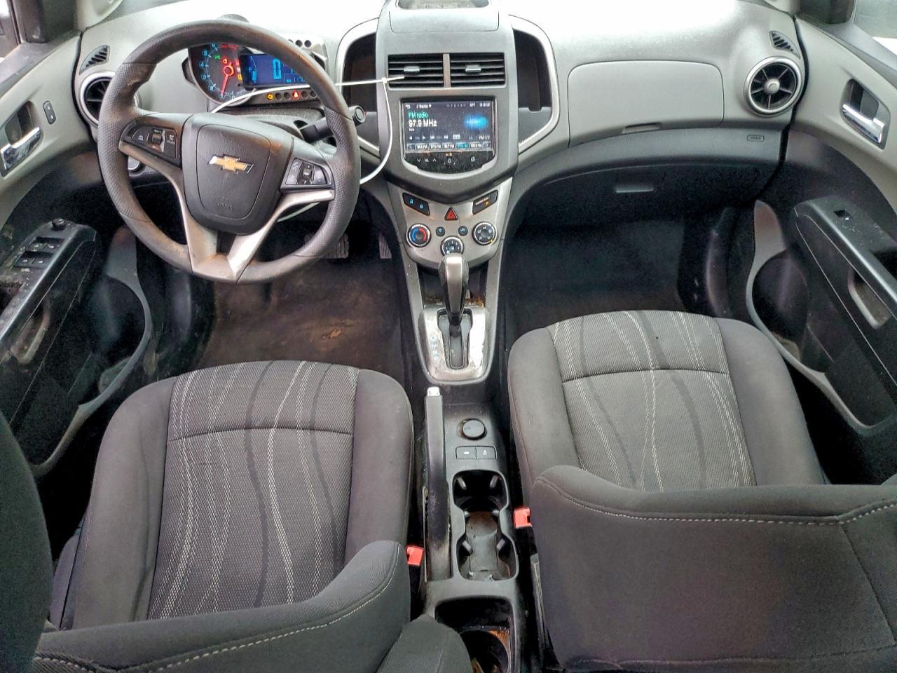 2016 Chevrolet Sonic Lt - zdjęcie 8