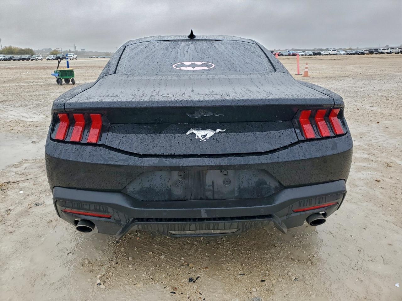 2024 Ford Mustang - zdjęcie 6