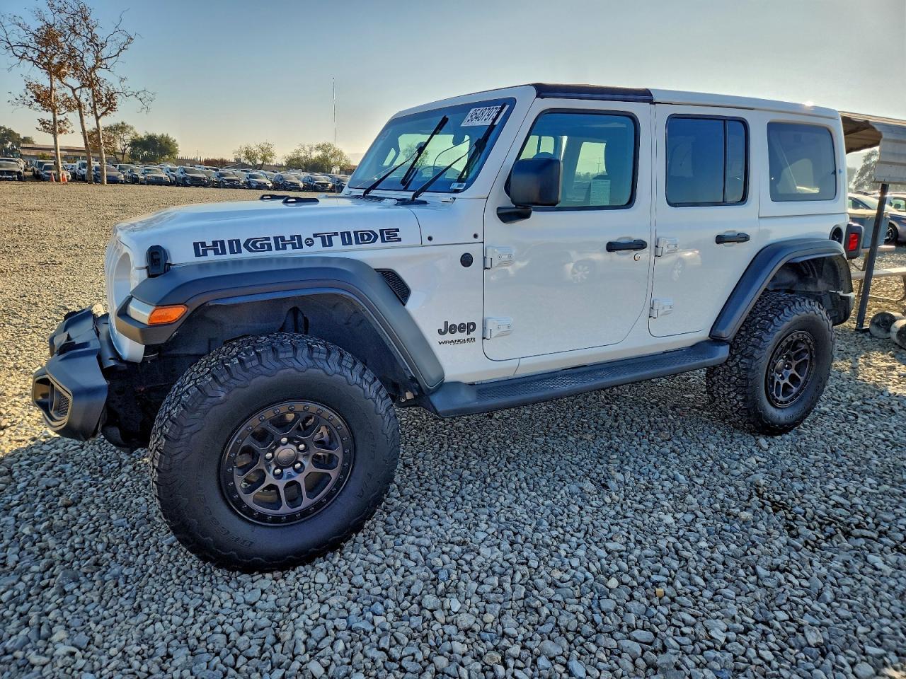 2022 Jeep Wrangler Unlimited Sport - zdjęcie główne