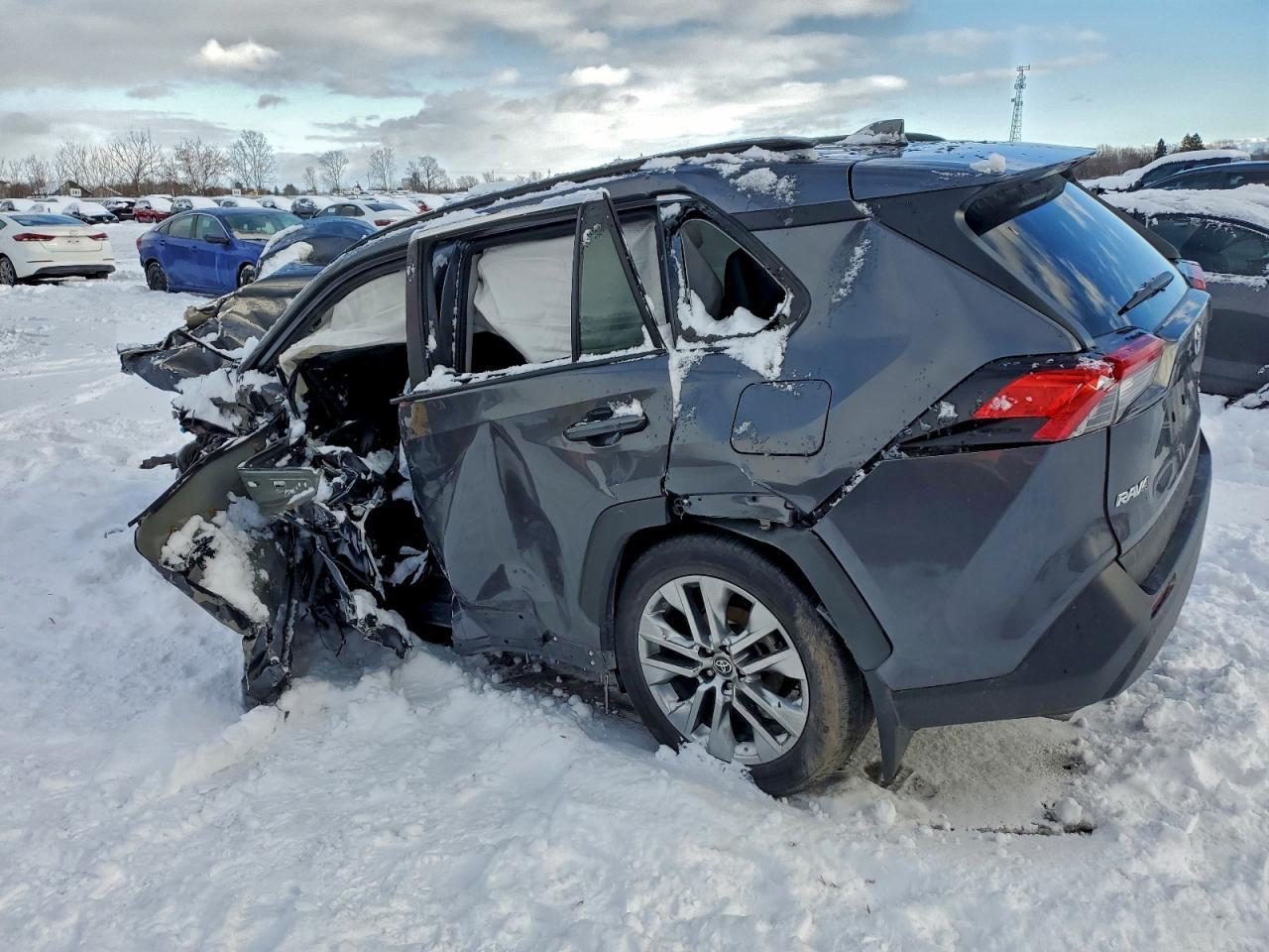 2024 Toyota Rav4 Xle - zdjęcie 2