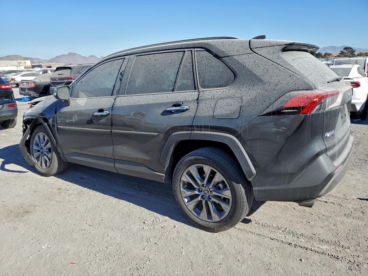2025 Toyota Rav4 Limited - zdjęcie 2