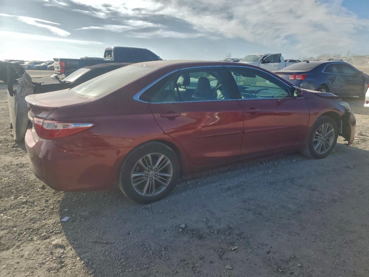 2016 Toyota Camry Le - zdjęcie 3