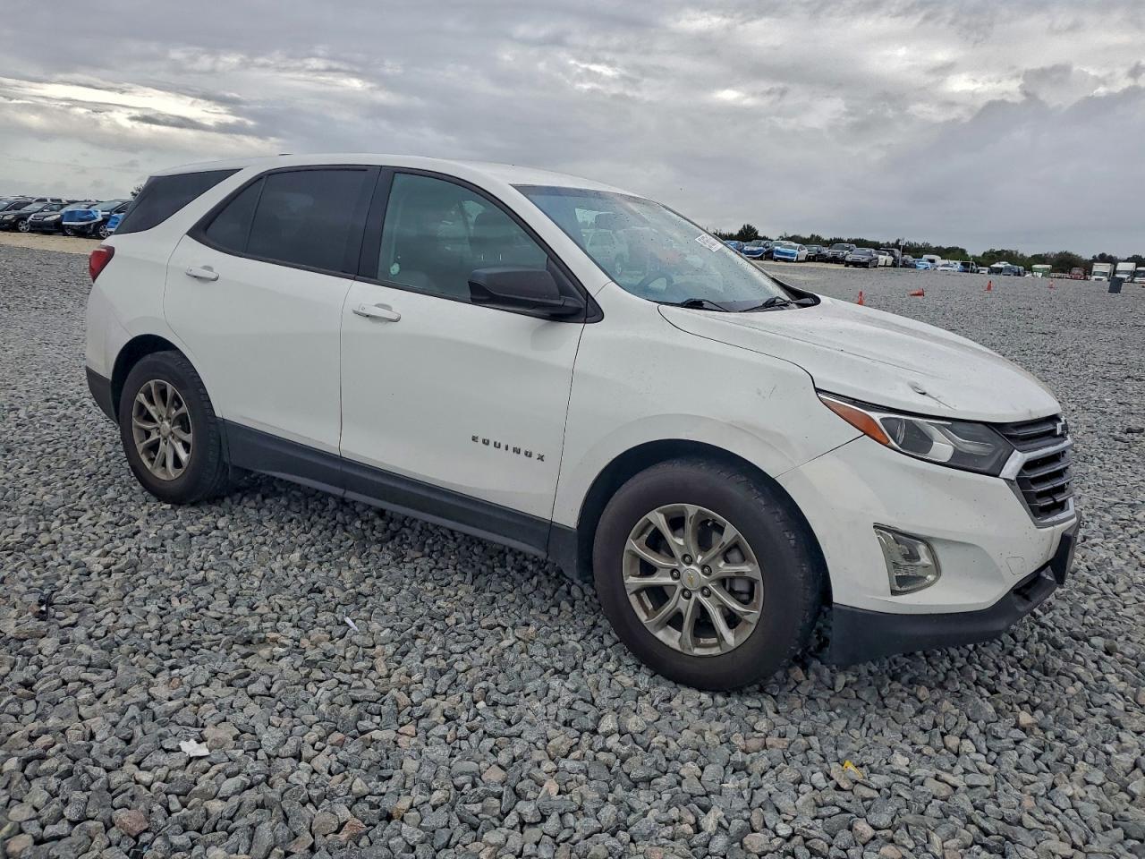 2019 Chevrolet Equinox Ls - zdjęcie 4