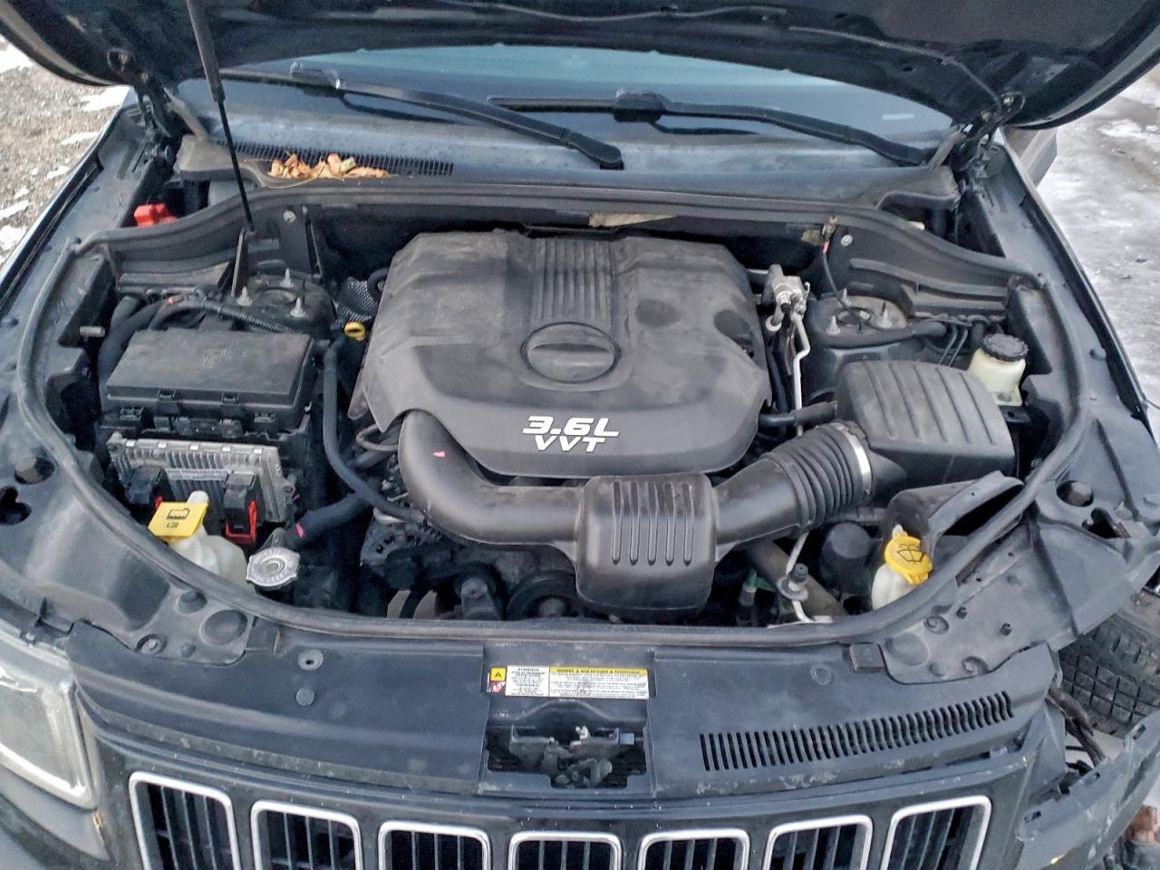 2014 Jeep Grand Cherokee Laredo - zdjęcie 12
