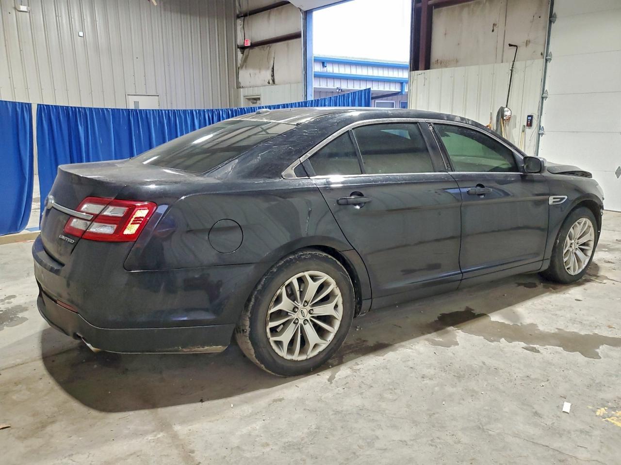 2019 Ford Taurus Limited - zdjęcie 3