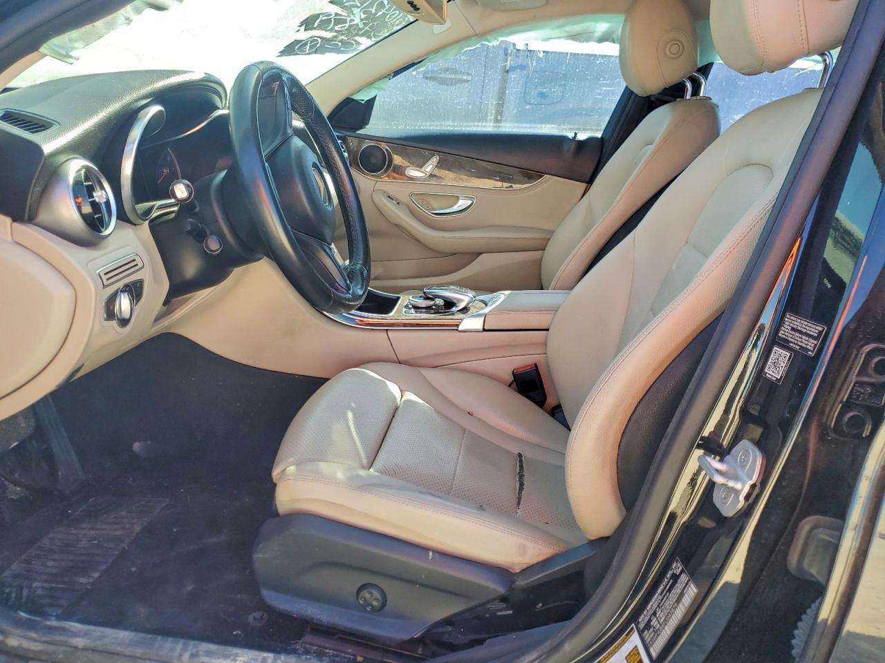 2015 Mercedes-Benz C 300 - zdjęcie 7