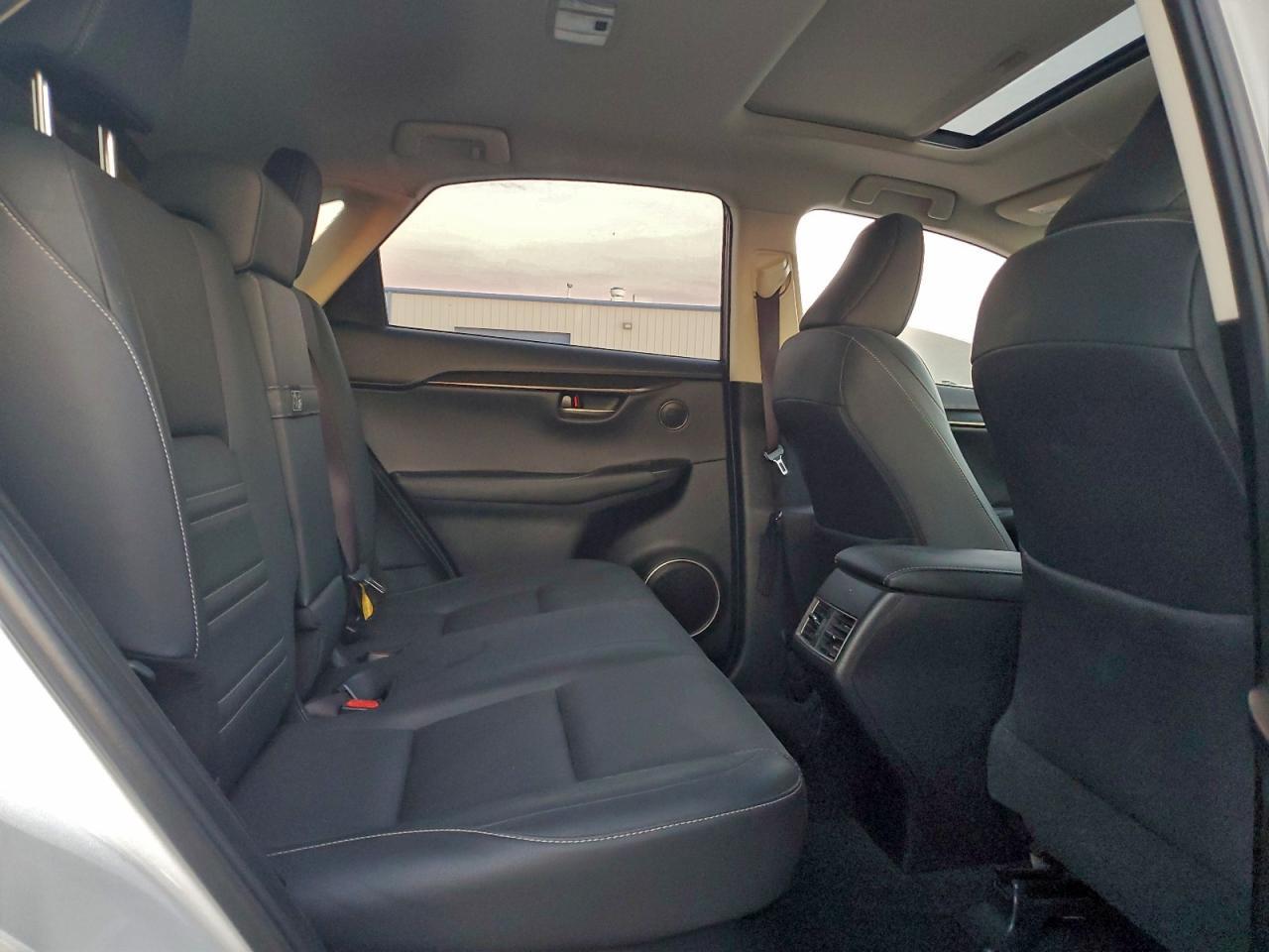 2017 Lexus Nx 200T Base - zdjęcie 11