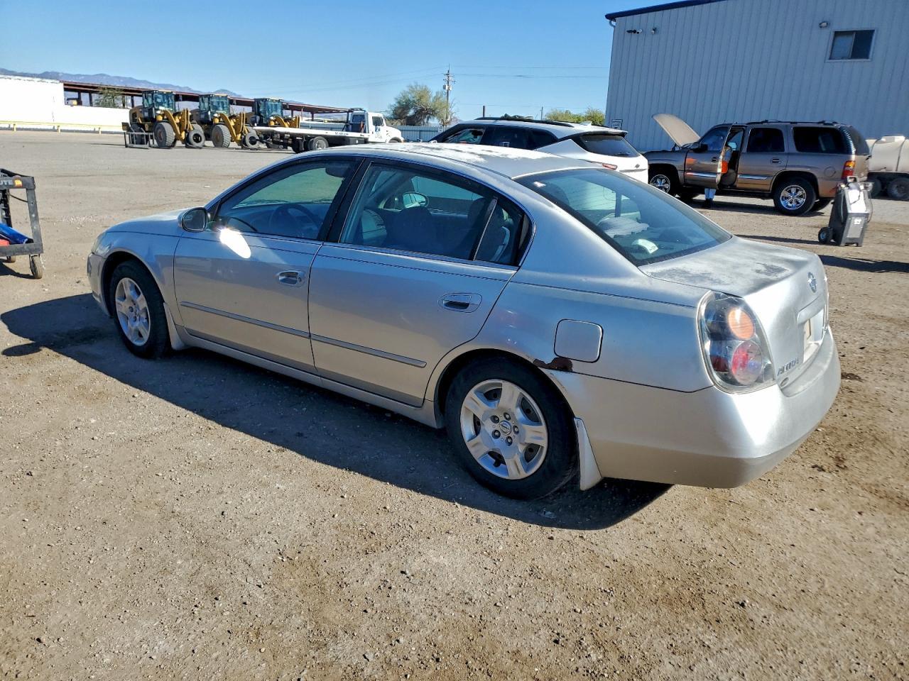 2013 Nissan Altima Base - zdjęcie 2