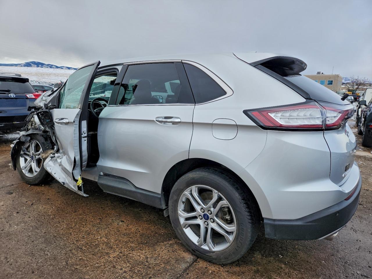 2016 Ford Edge Titanium - zdjęcie 2