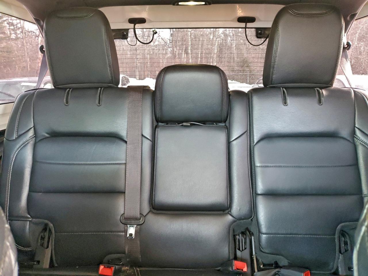2019 Jeep Wrangler Unlimited Sahara - zdjęcie 10