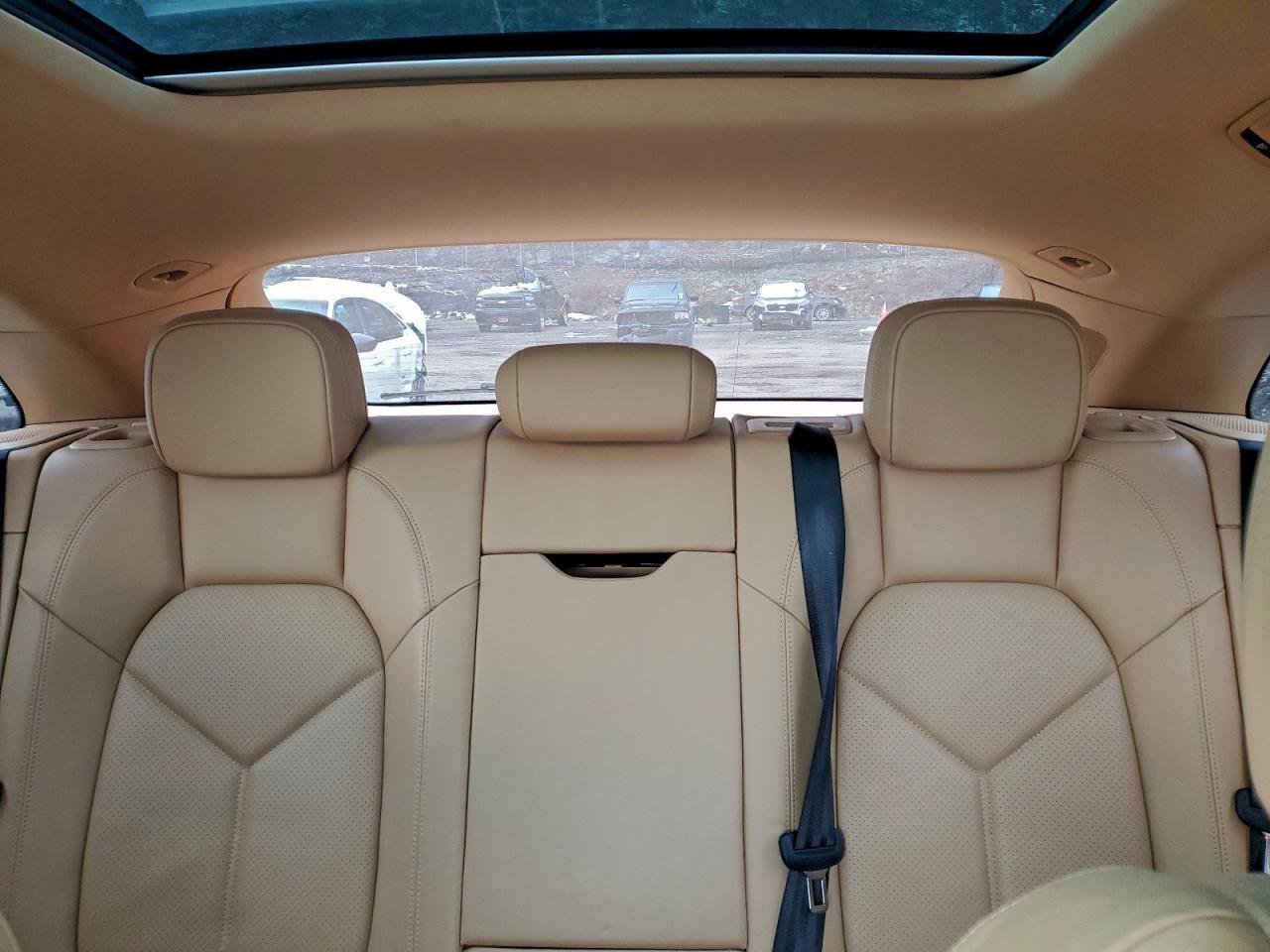 2017 Porsche Macan S - zdjęcie 10