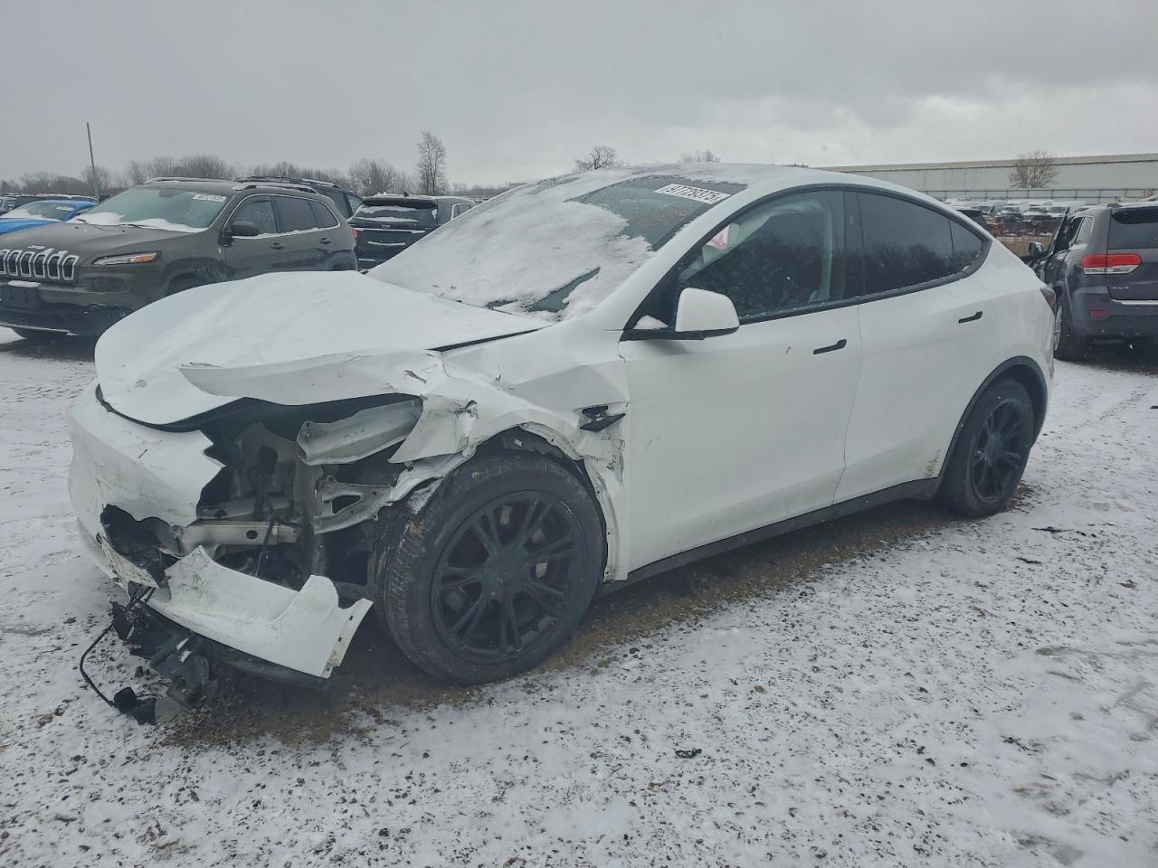 2023 Tesla Model Y - zdjęcie główne