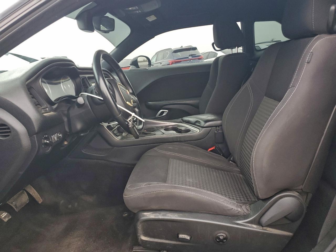 2015 Dodge Challenger Sxt - zdjęcie 7