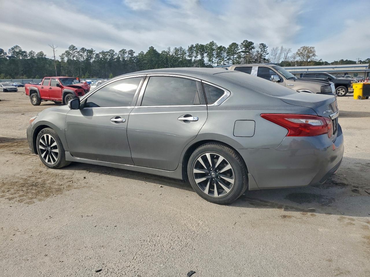 2018 Nissan Altima 2.5 - zdjęcie 2