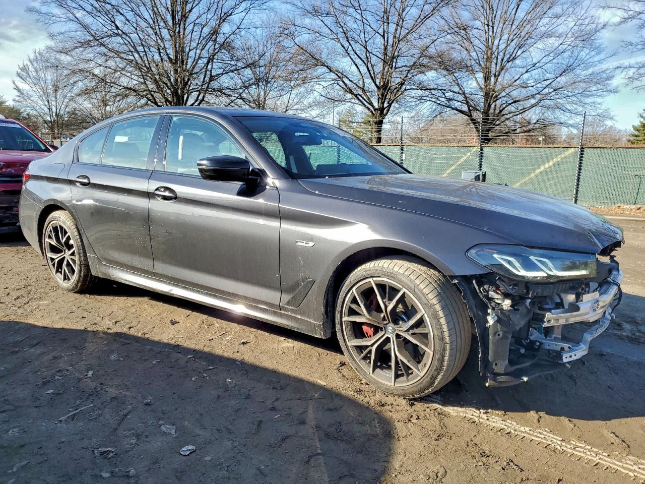 2023 BMW 530Xe - zdjęcie 4