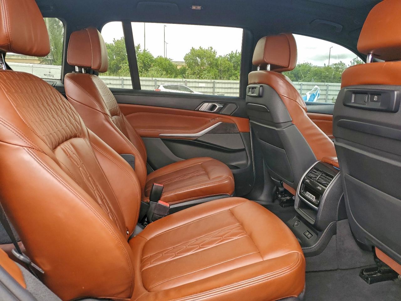2019 BMW X7 xDrive40I - zdjęcie 10