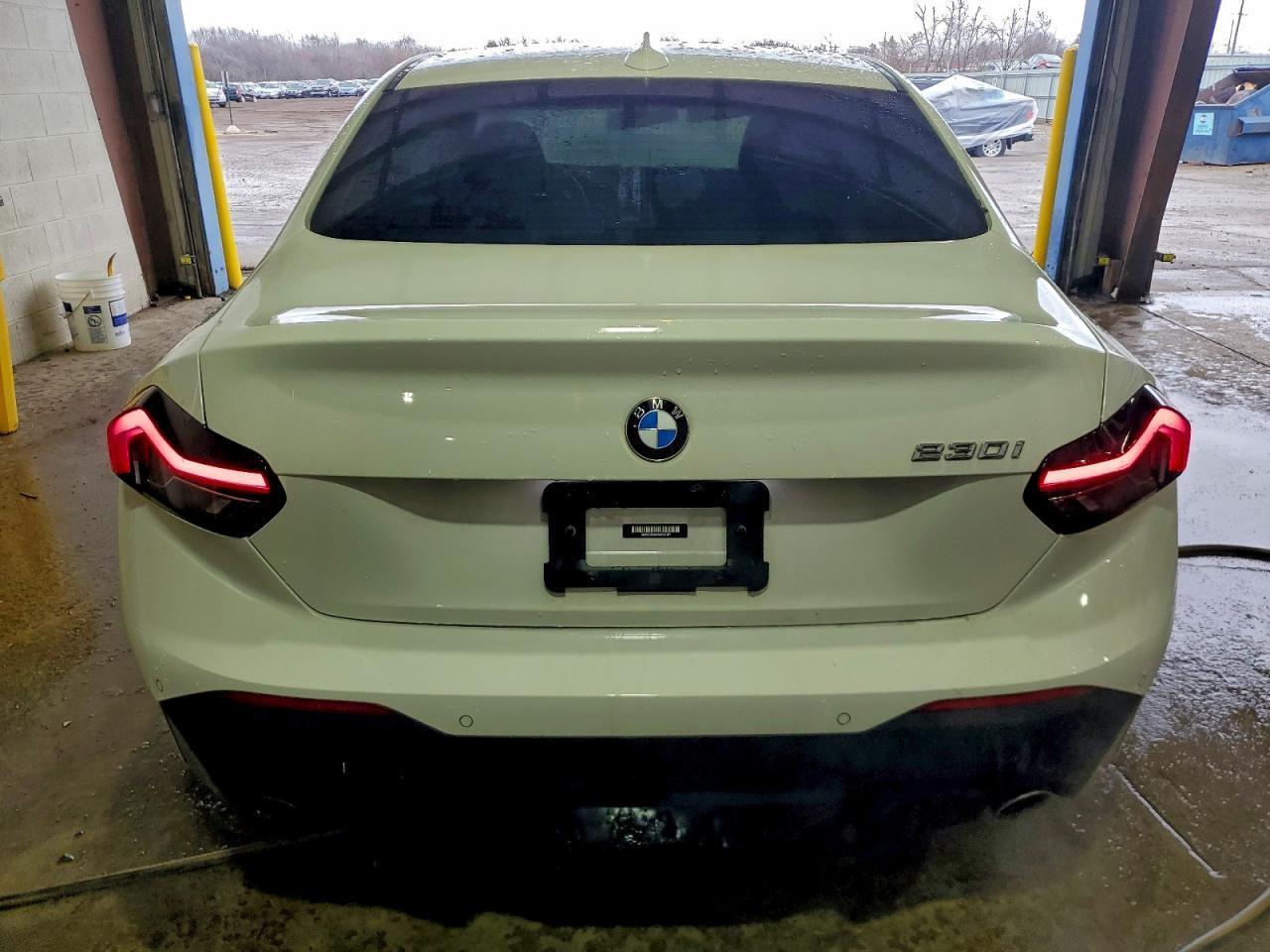 2022 BMW 230I - zdjęcie 6
