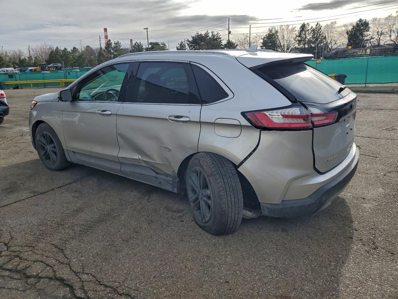 2019 Ford Edge Sel - zdjęcie 2