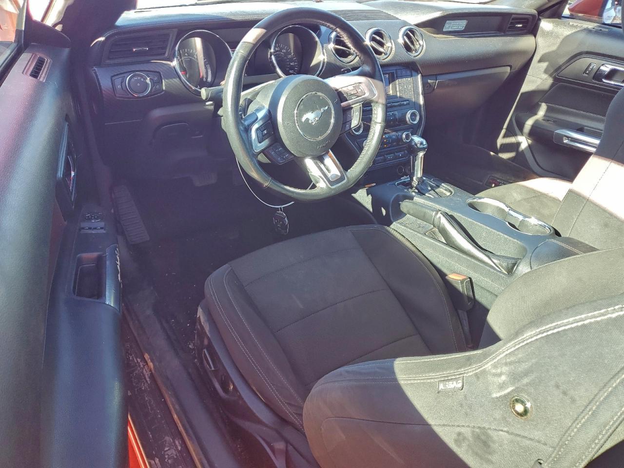 2016 Ford Mustang - zdjęcie 8