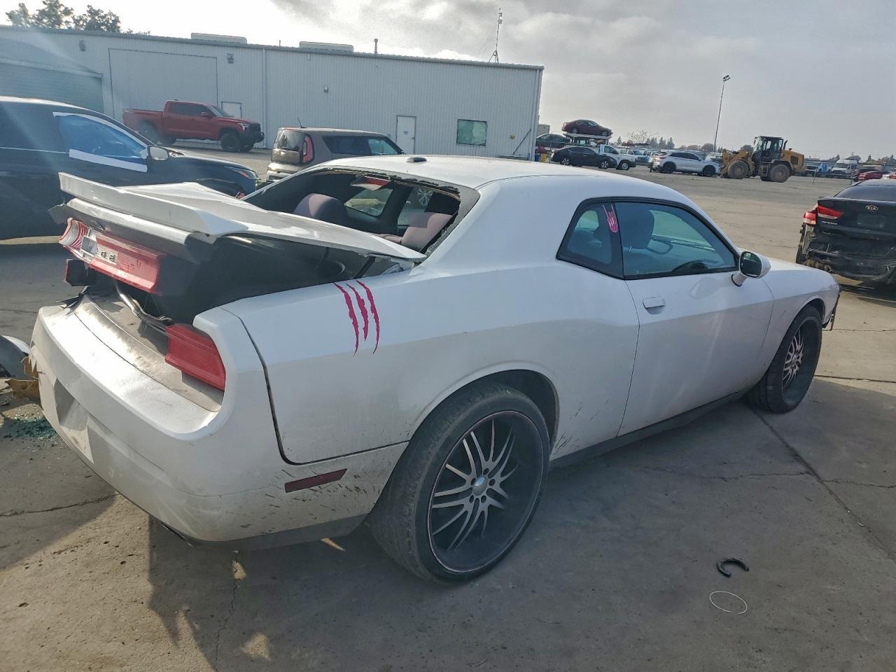 2013 Dodge Challenger Sxt - zdjęcie 3