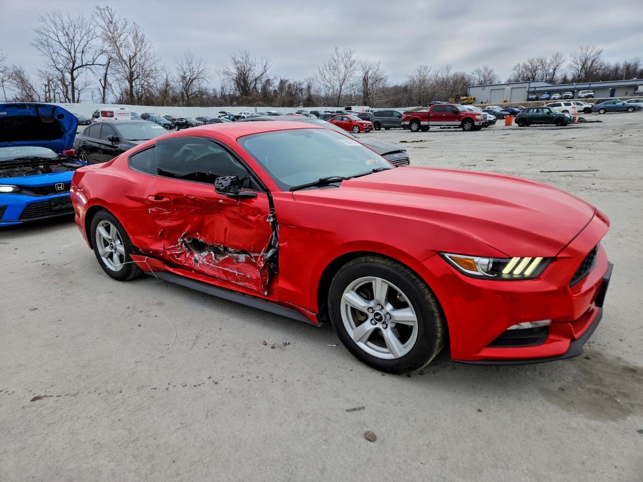 2015 Ford Mustang - zdjęcie 4