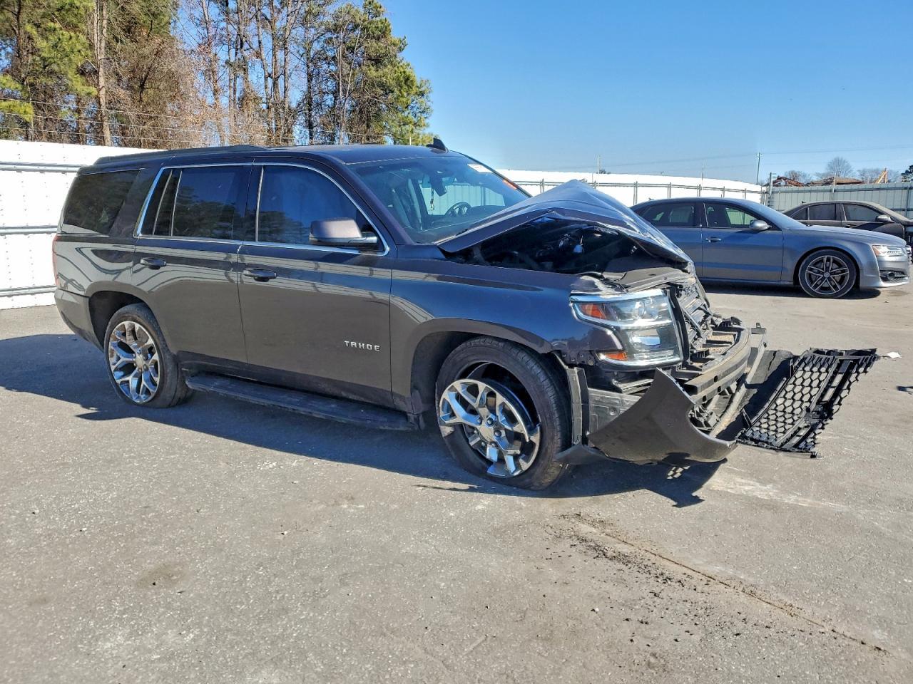 2017 Chevrolet Tahoe K1500 Ls - zdjęcie 4