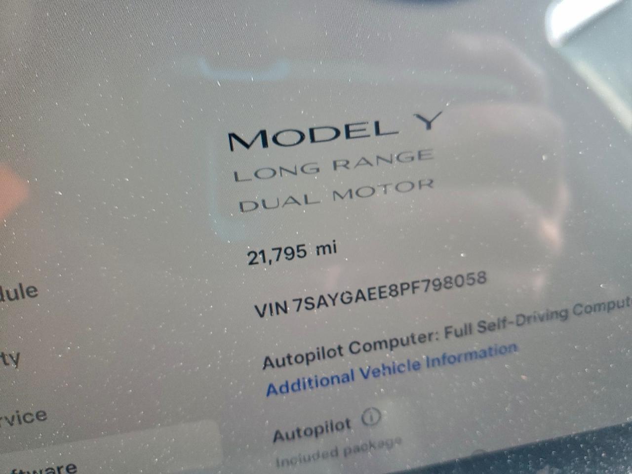 2023 Tesla Model Y - zdjęcie 9