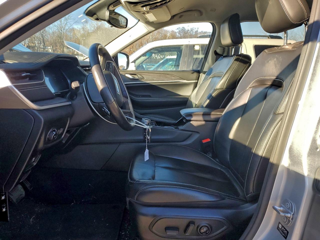 2022 Jeep Grand Cherokee - zdjęcie 7