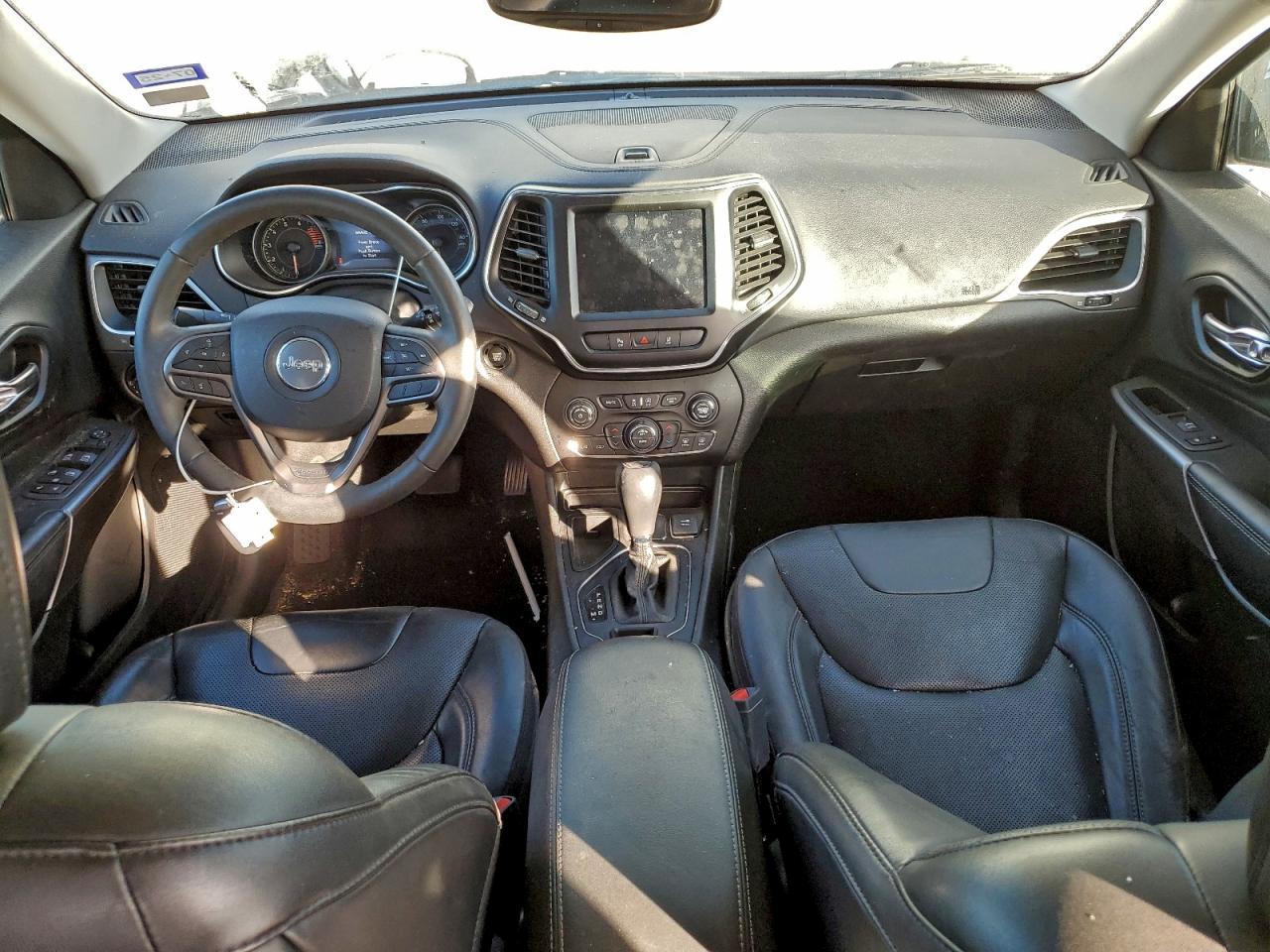 2021 Jeep Cherokee Latitude Lux - zdjęcie 8