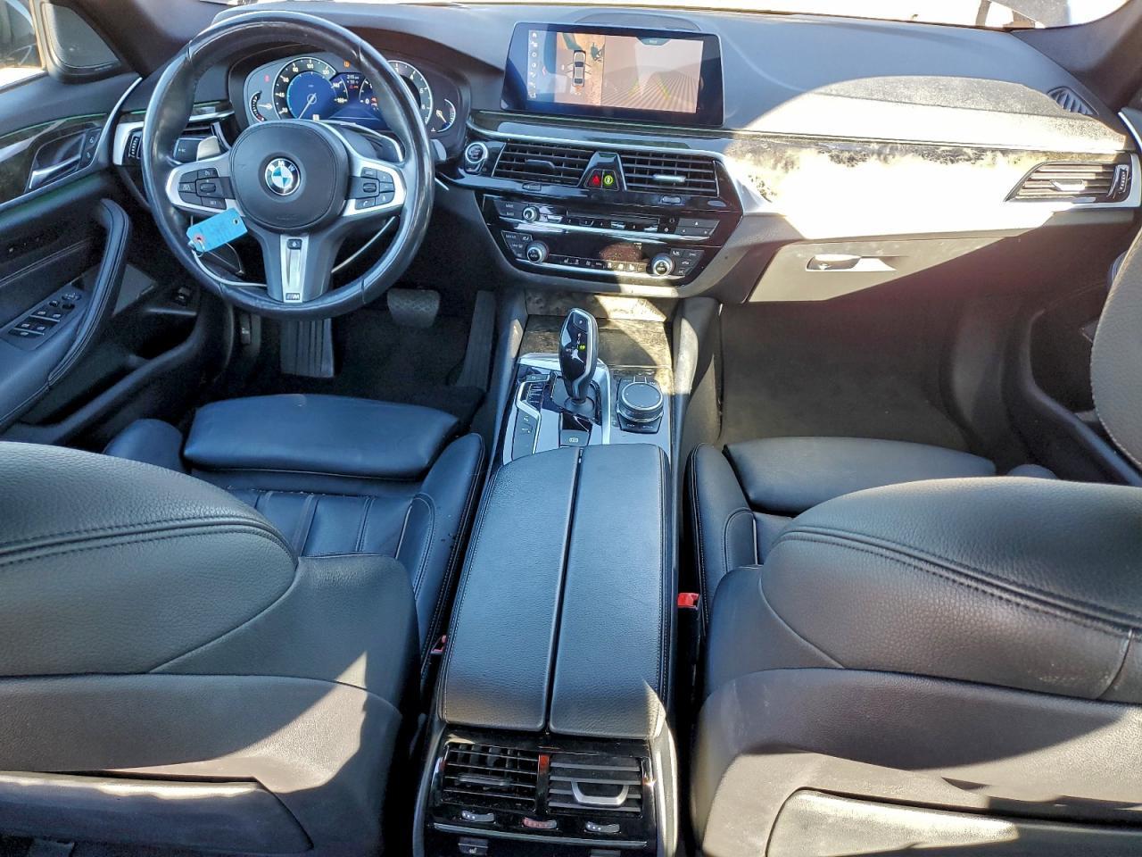 2019 BMW Seria 5 540i - zdjęcie 8