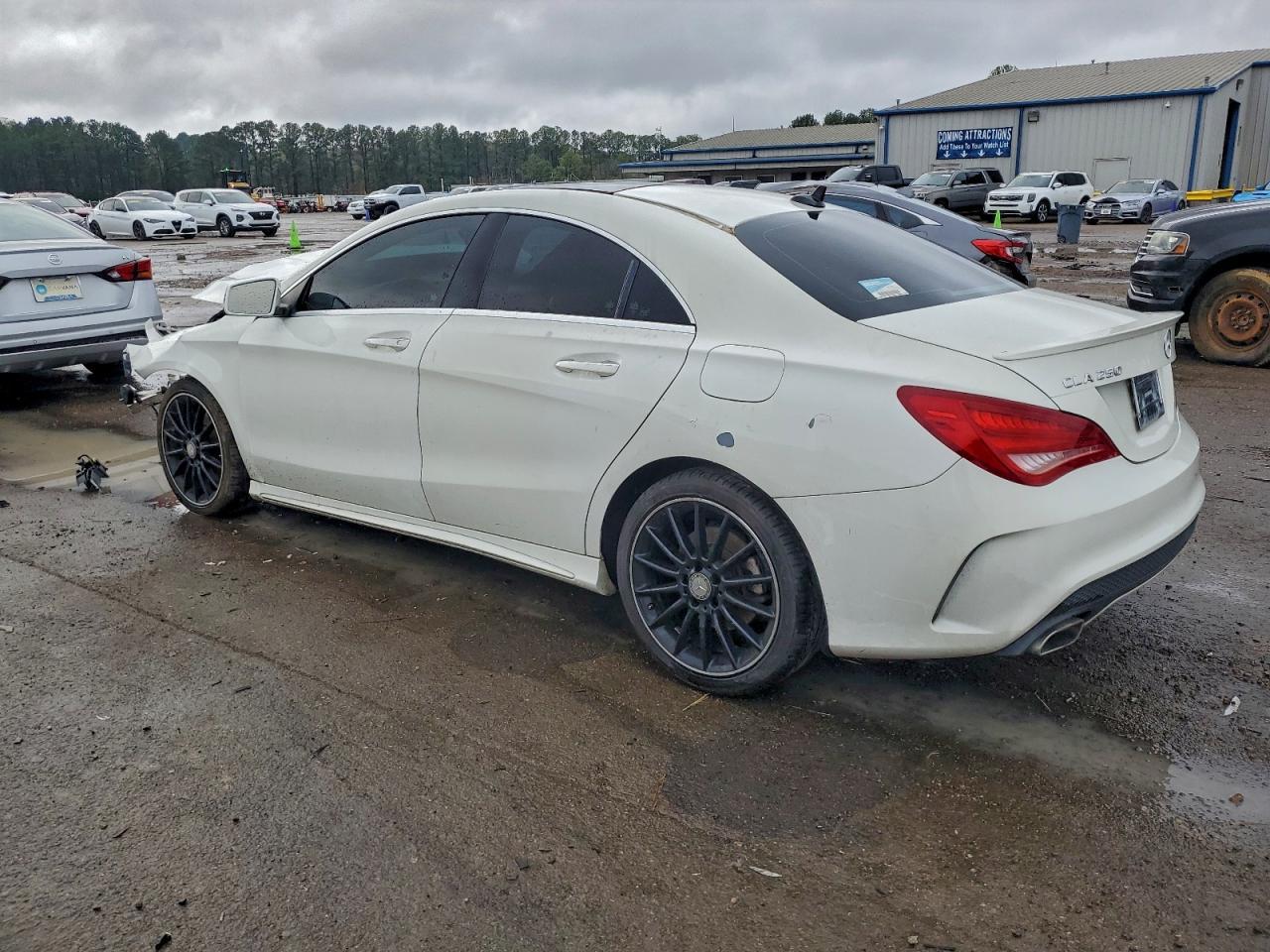 2015 Mercedes-Benz Cla 250 - zdjęcie 2