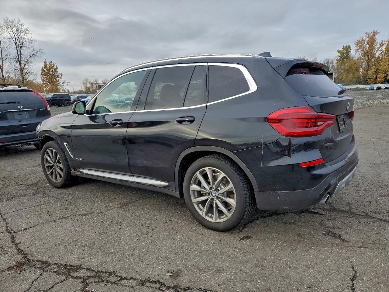 2018 BMW X3 xDrive30I - zdjęcie 2