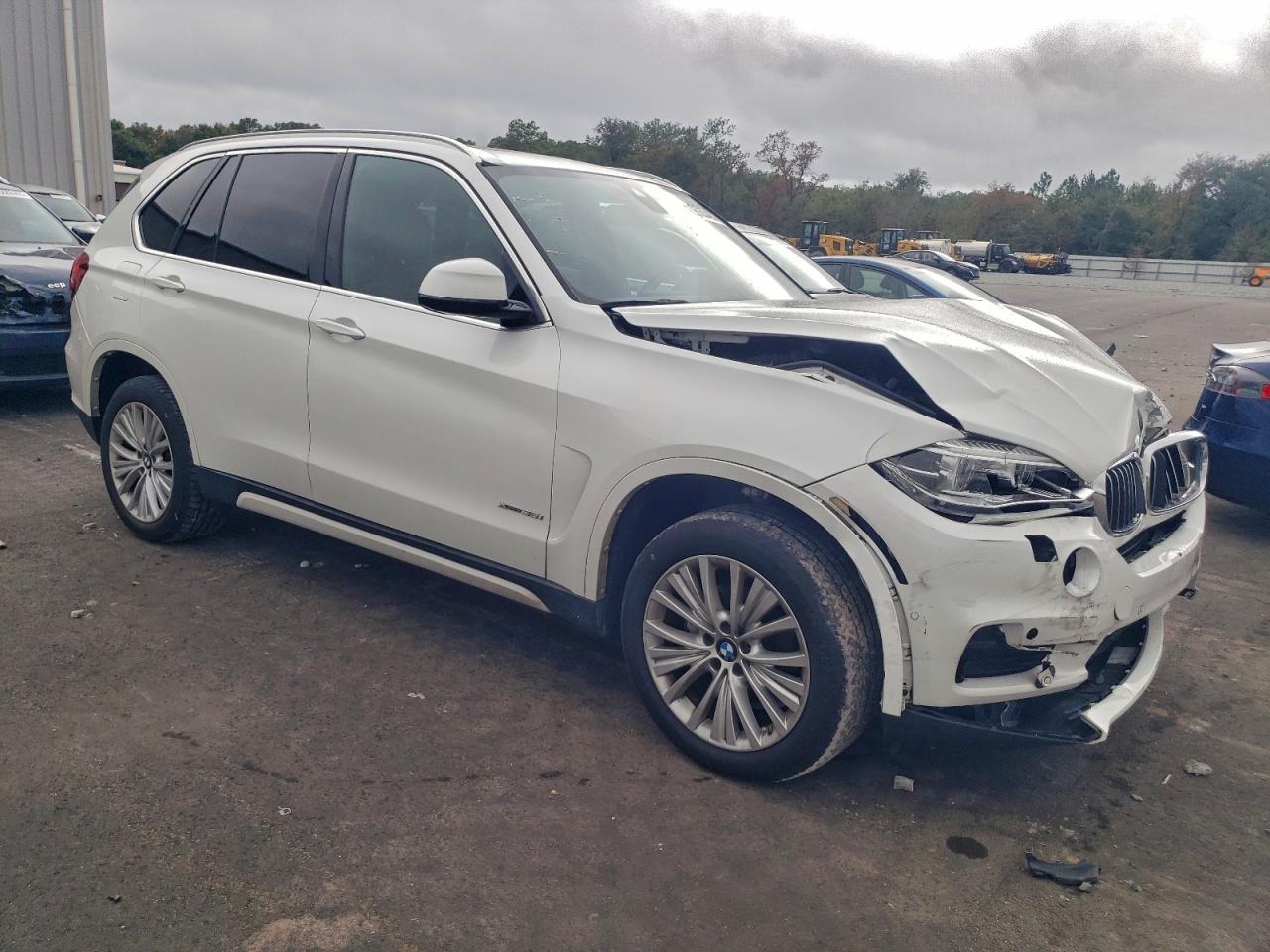 2017 BMW X5 xDrive35I - zdjęcie 4